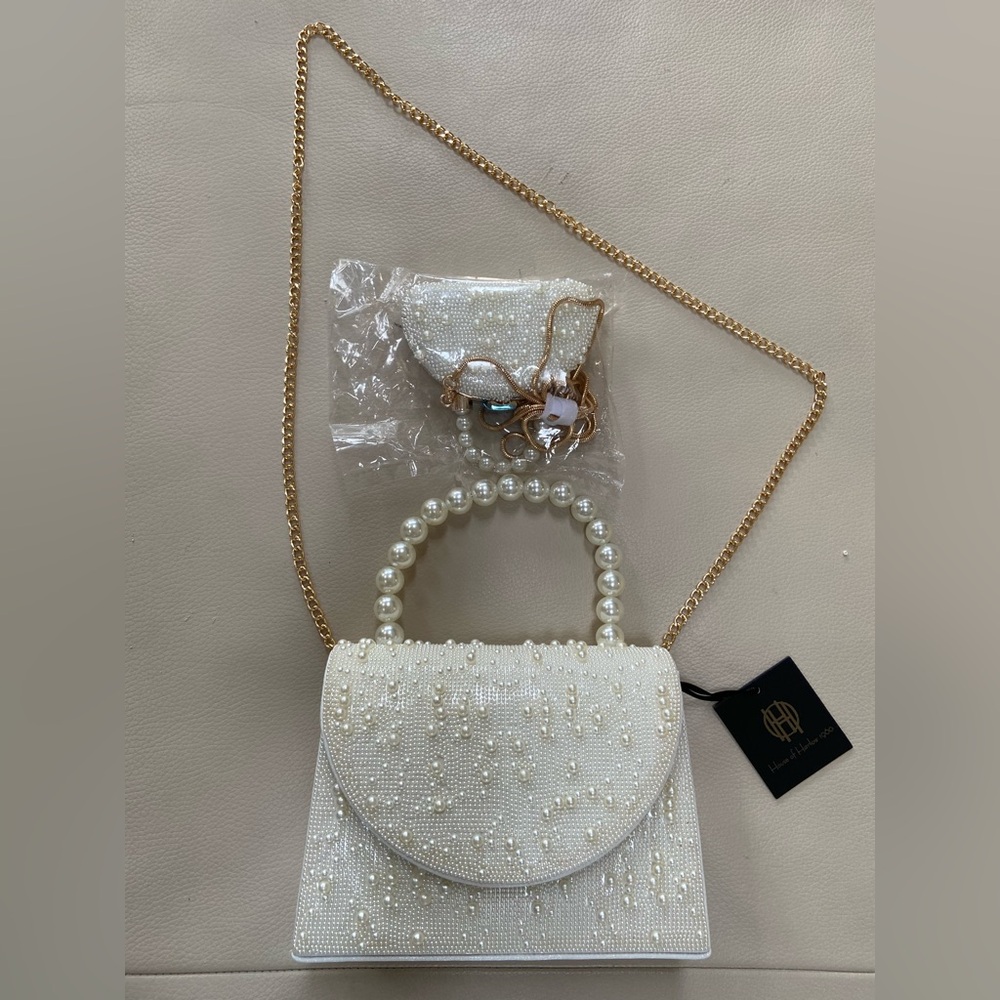 Viral handbag! Elegant Pearl-Embellished Cream Handbag